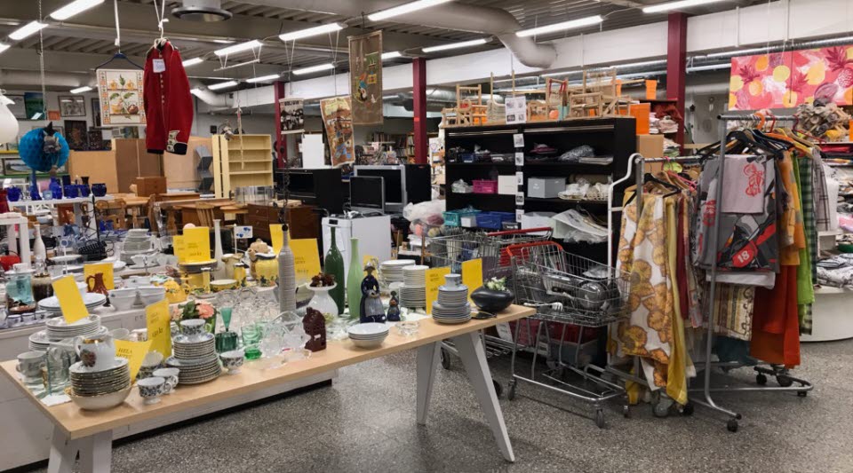 Välfylld butik.